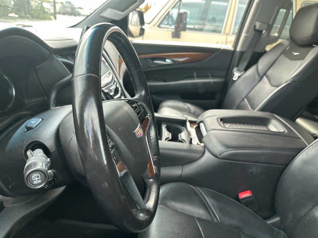 Used 2019 Cadillac Escalade ESV Premium Luxury AWD/4WD image 10