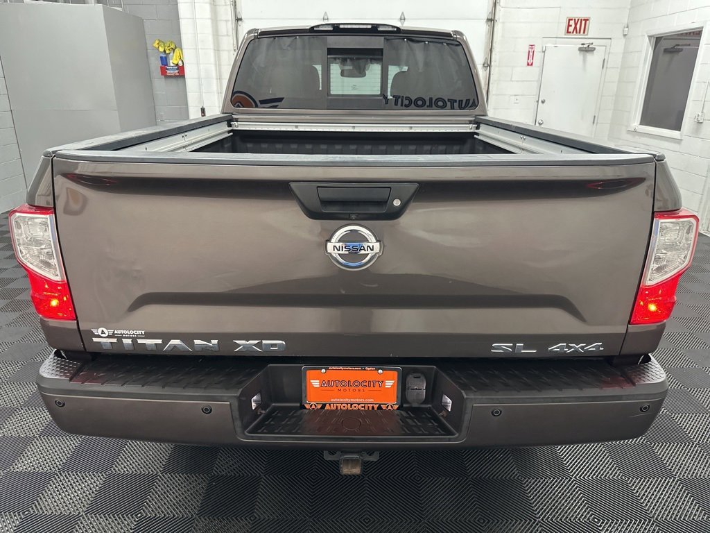 Used 2016 Nissan Titan SL image 8