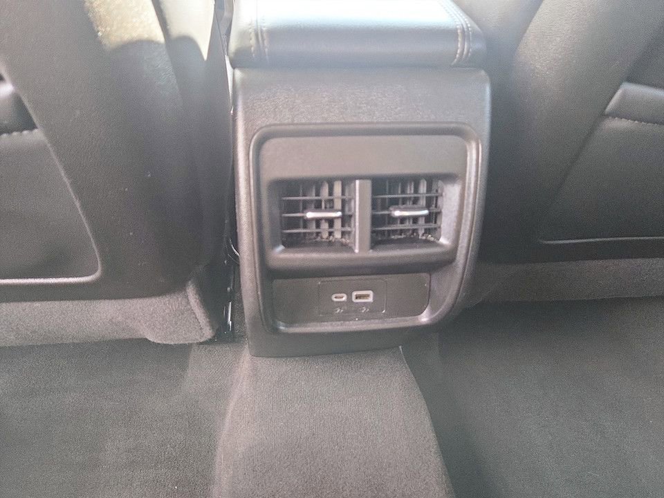 Used 2023 Cadillac XT4 Premium Luxury image 30