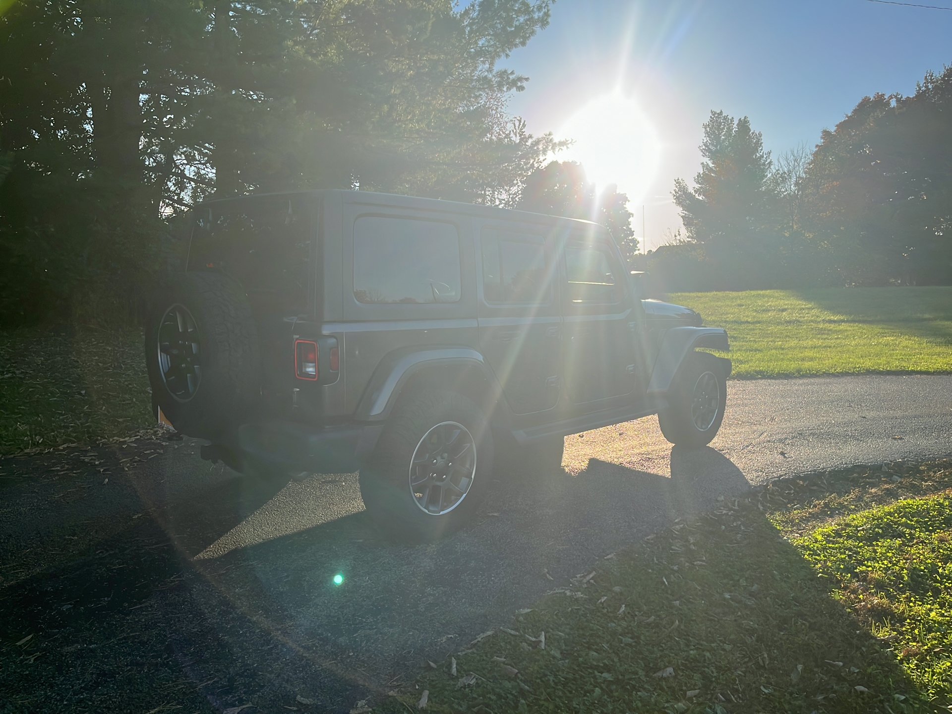 Used 2021 Jeep Wrangler Unlimited Sport AWD/4WD image 3