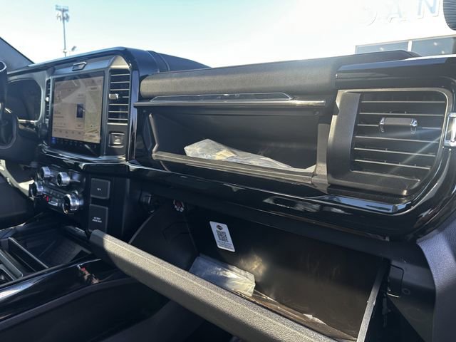 Used 2026 Ford F250 Lariat w/ Black Appearance Package image 35