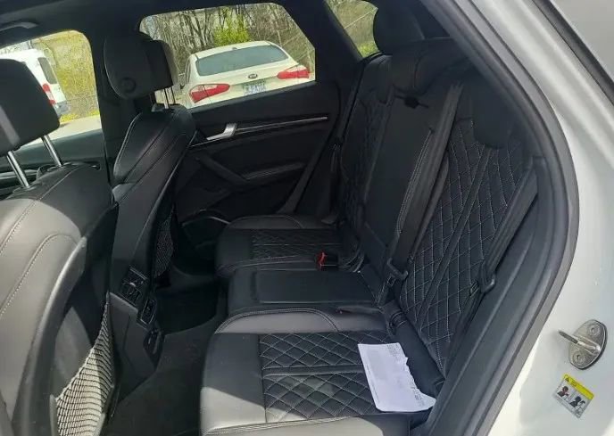 Used 2020 Audi SQ5 Premium Plus w/ Premium Plus Package image 43