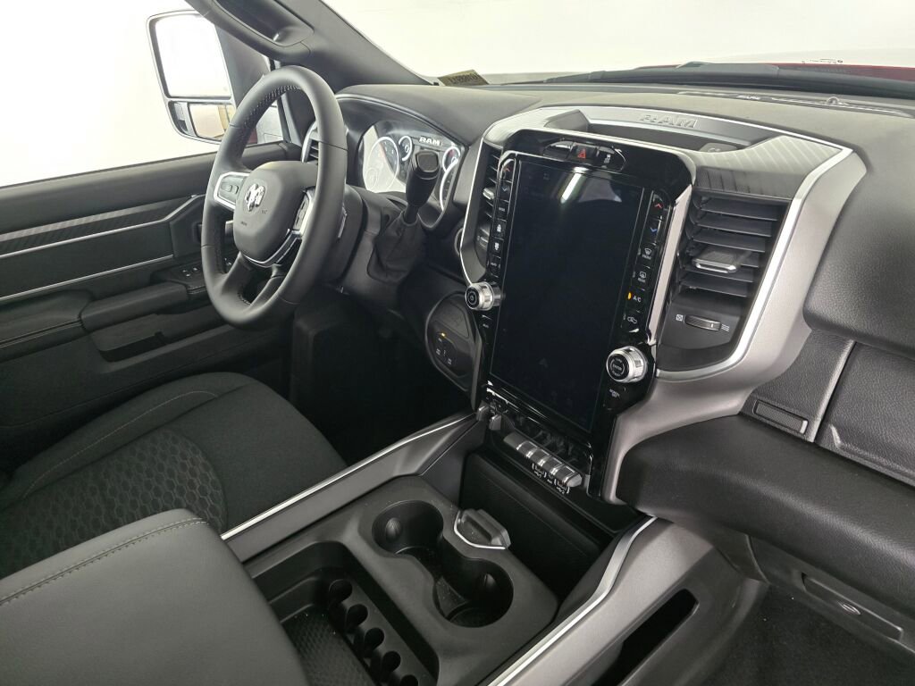 New 2026 RAM 2500 Big Horn AWD/4WD image 26