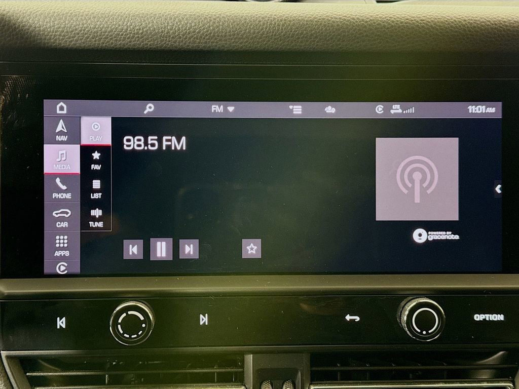 Used 2022 Porsche Macan image 15