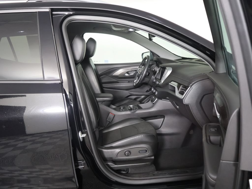 Used 2023 GMC Terrain SLT w/ Infotainment Package II AWD/4WD image 29
