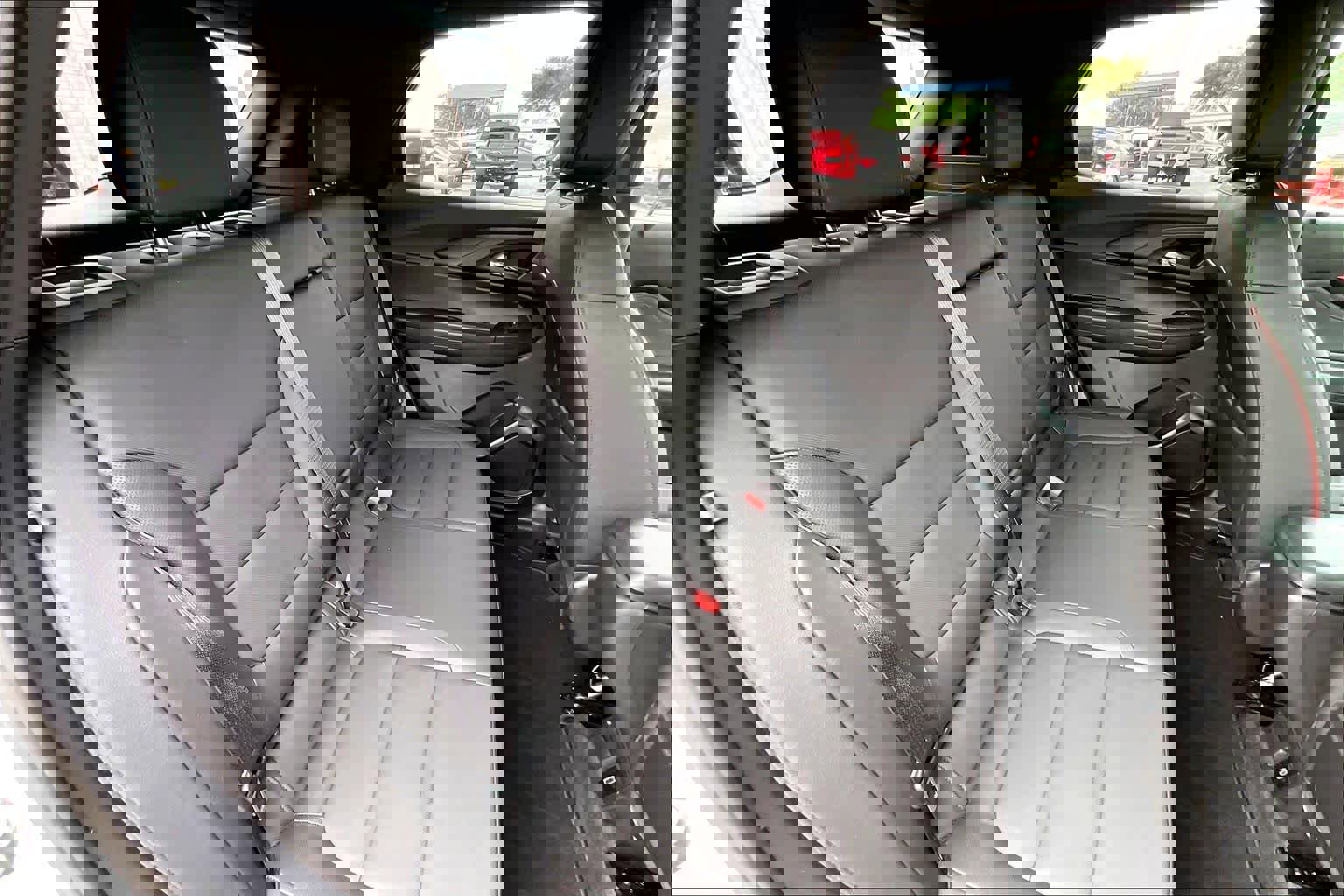 Used 2025 Chevrolet TrailBlazer RS w/ Convenience Package image 20