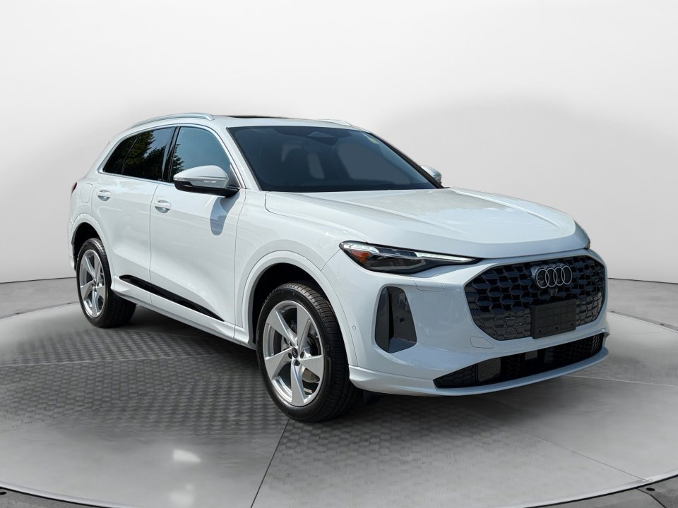 New 2025 Audi Q5 Premium Plus