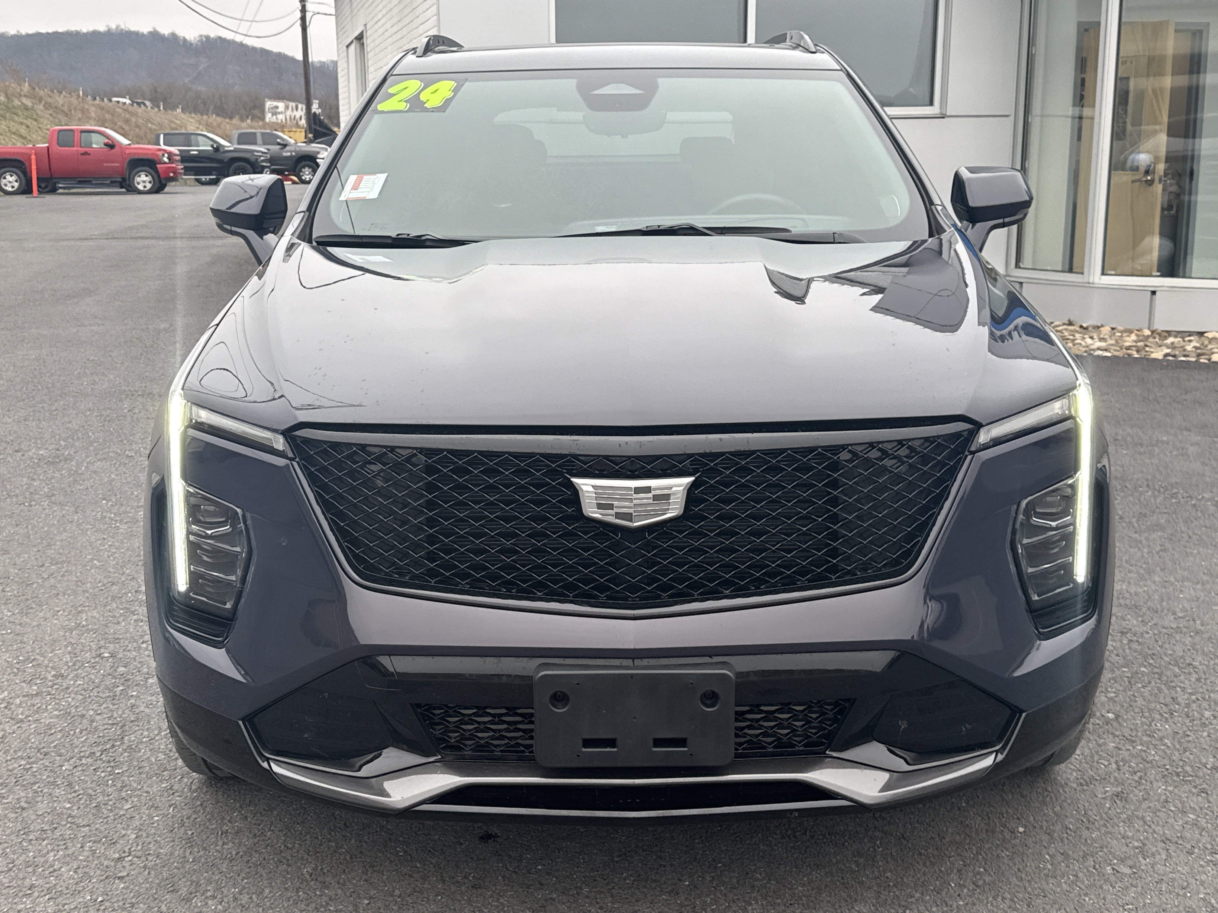 Used 2024 Cadillac XT4 Sport image 8
