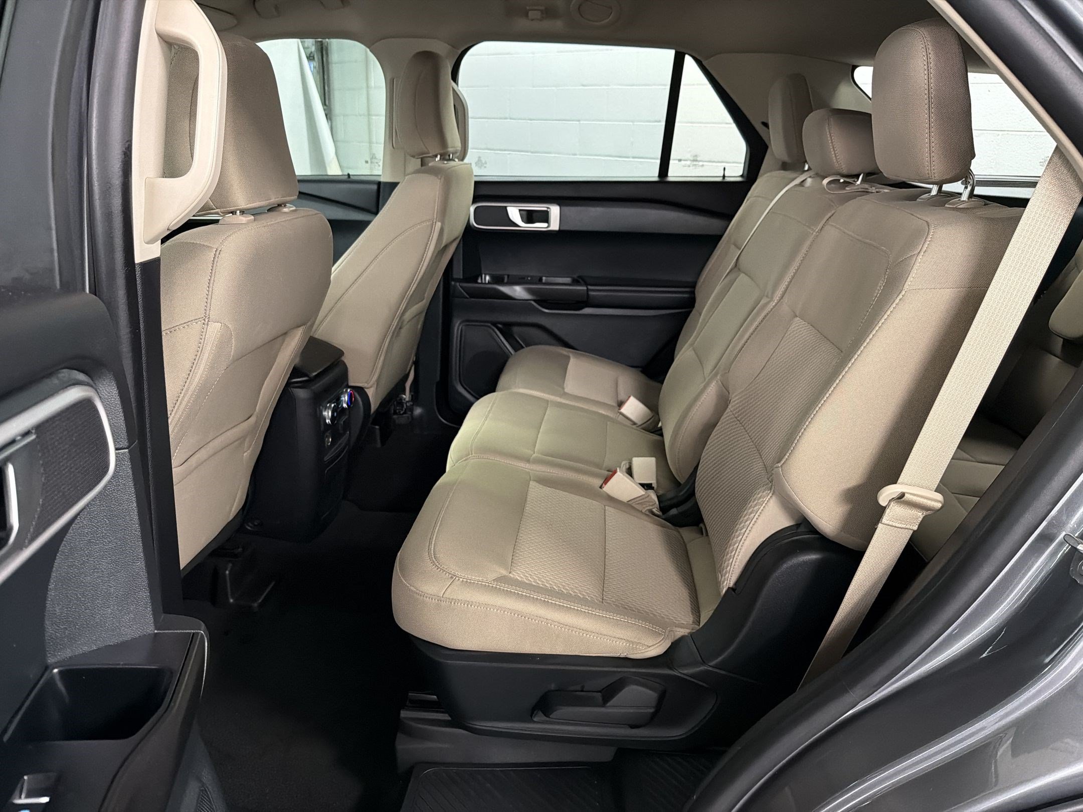 Used 2021 Ford Explorer 2WD image 15