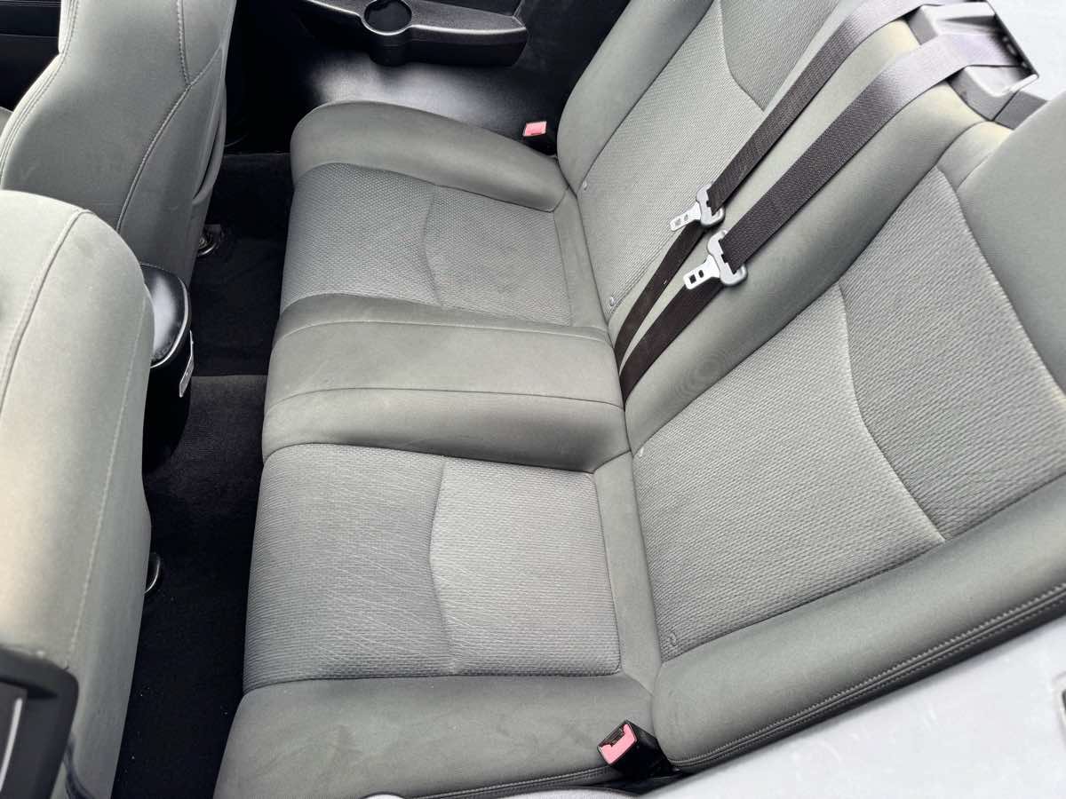 Used 2011 Chrysler 200 Touring FWD image 29
