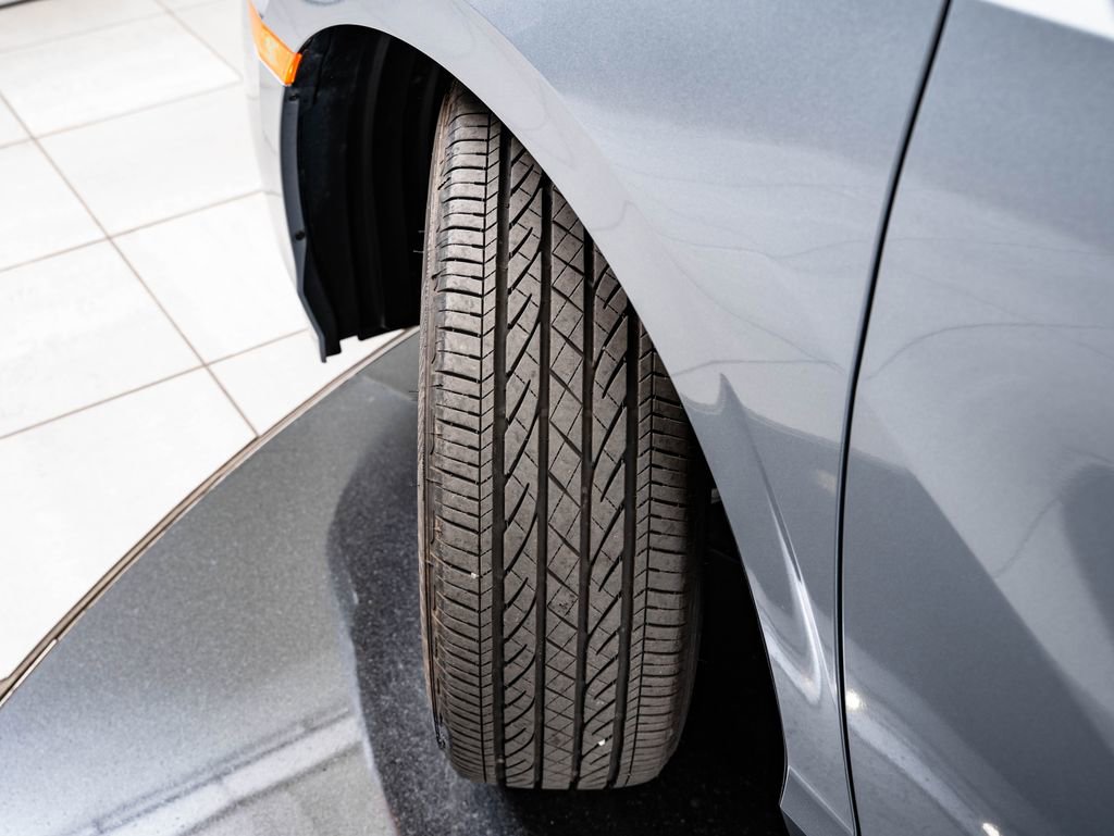 Used 2024 Honda Odyssey Elite image 48