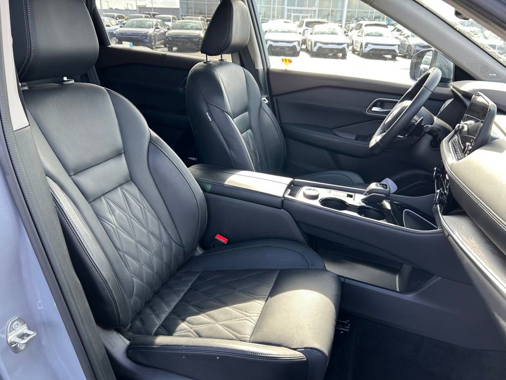 Used 2023 Nissan Rogue Platinum w/ Platinum Premium Package image 26