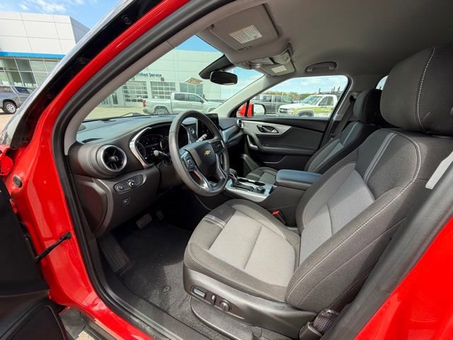 Used 2025 Chevrolet Blazer LT AWD/4WD image 16