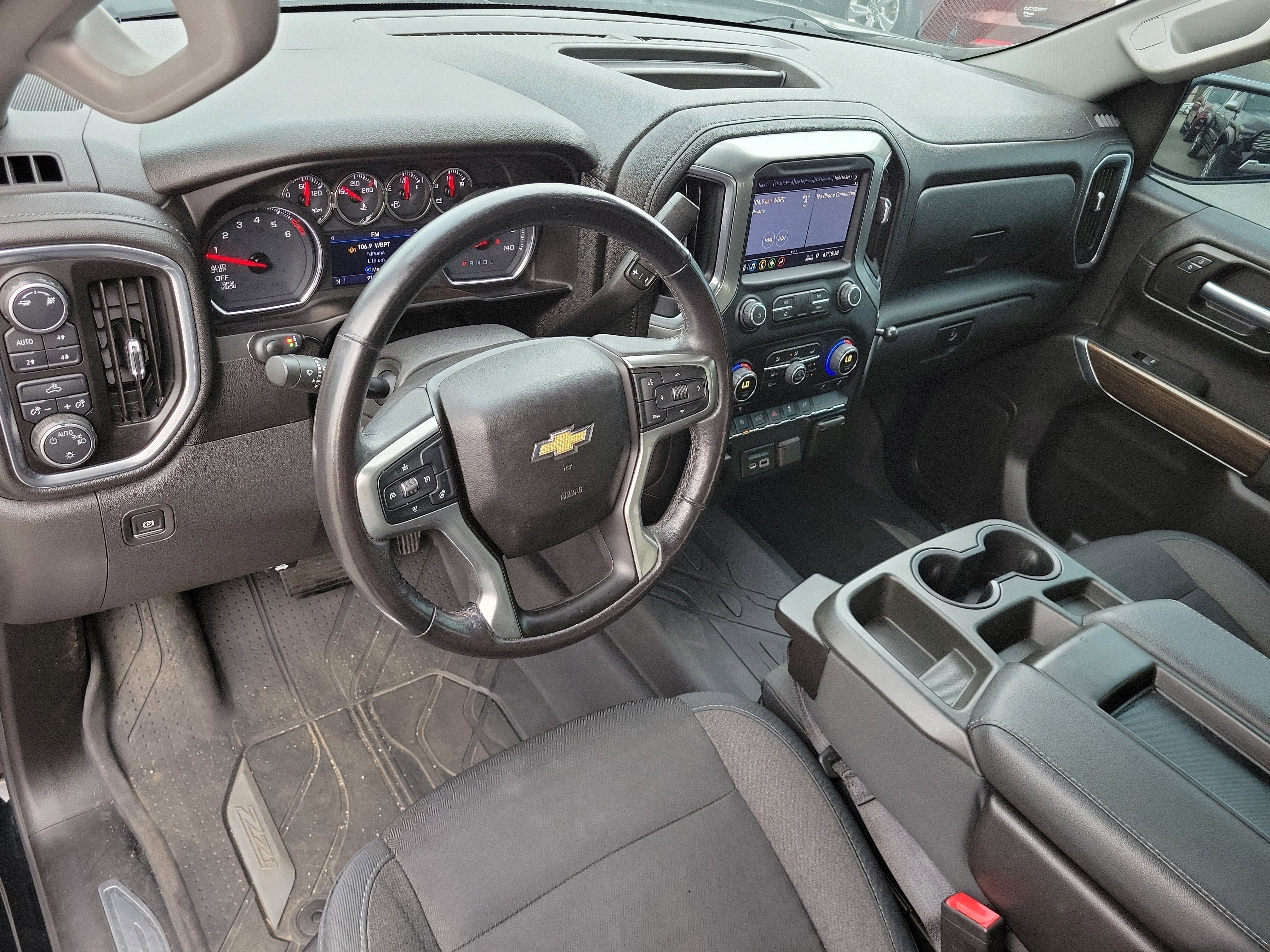 Used 2019 Chevrolet Silverado 1500 LT w/ All-Star Edition image 8