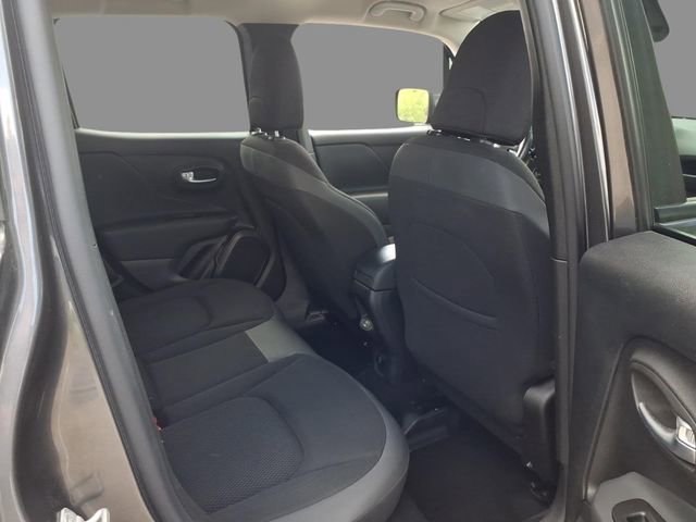 Used 2020 Jeep Renegade Altitude AWD/4WD image 11