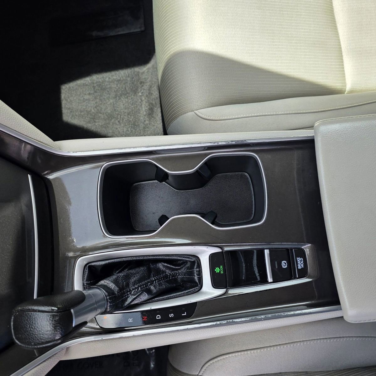 Used 2018 Honda Accord LX image 19