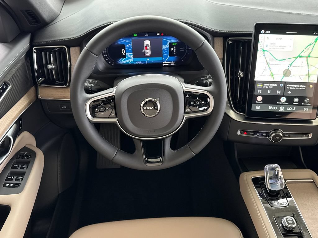 New 2026 Volvo XC90 T8 Plus AWD/4WD image 13