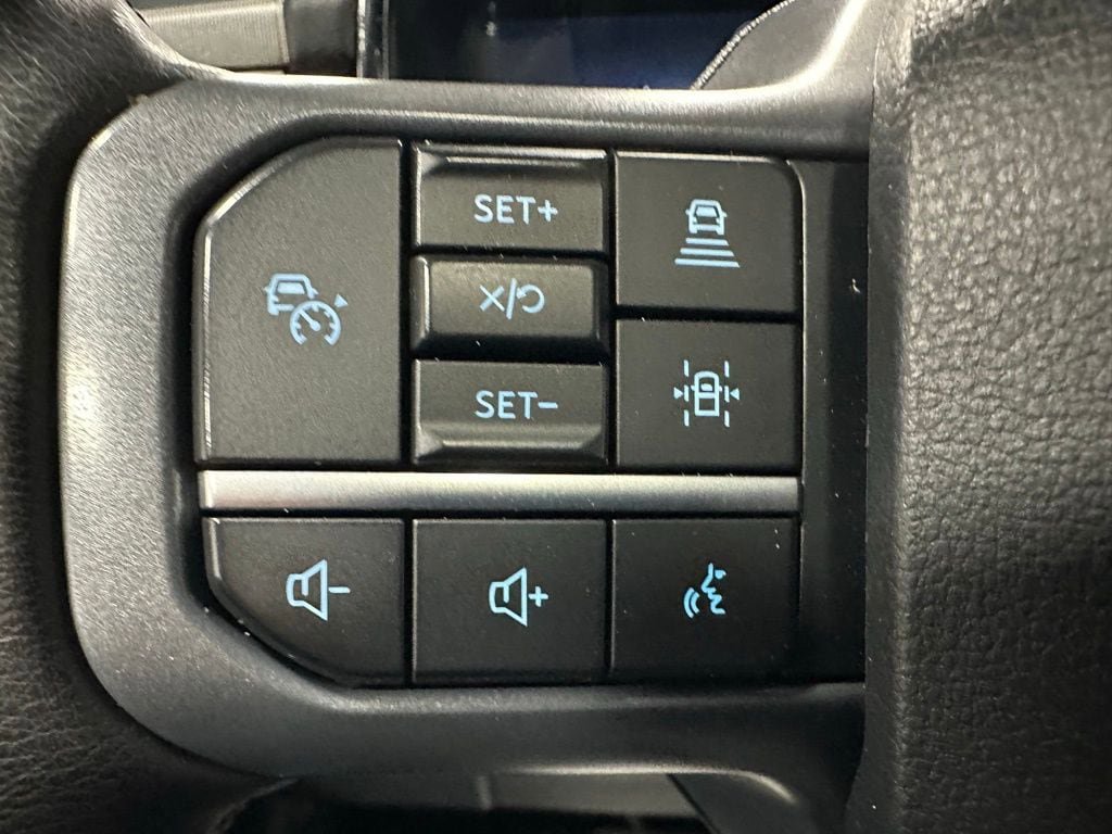 Used 2025 Ford F150 Lariat w/ Equipment Group 501A Mid AWD/4WD image 19