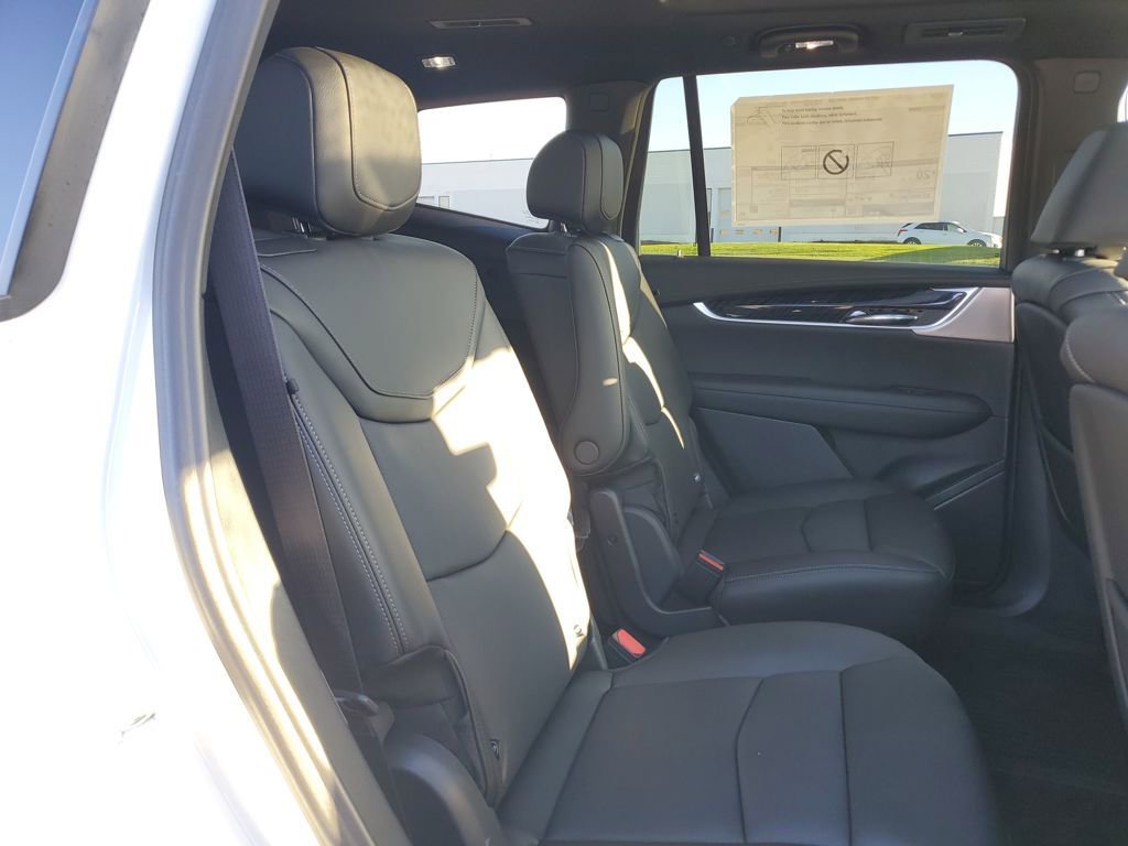 New 2025 Cadillac XT6 Premium Luxury w/ Technology Package image 31