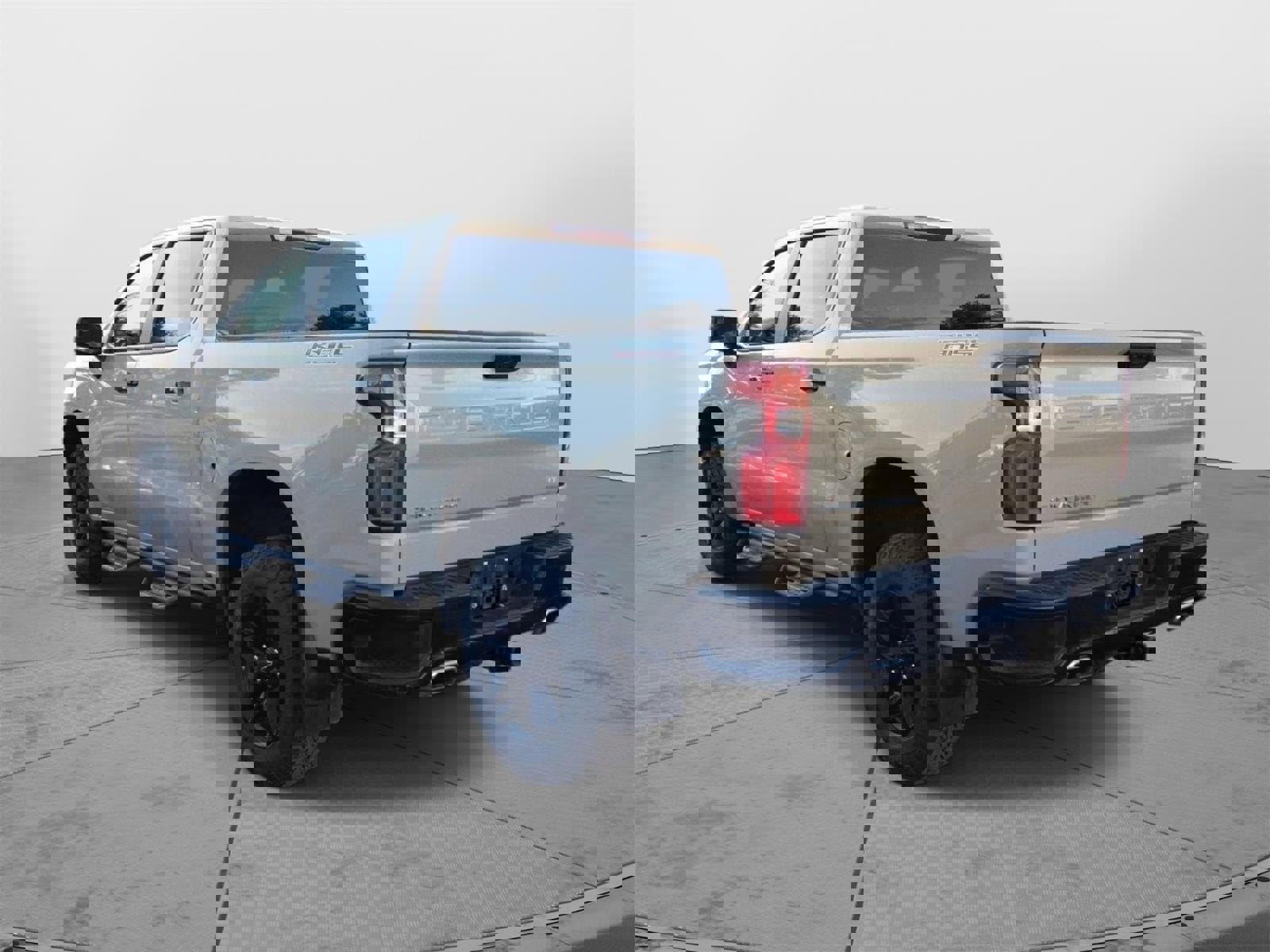 Used 2023 Chevrolet Silverado 1500 LT Trail Boss w/ Protection Package image 4