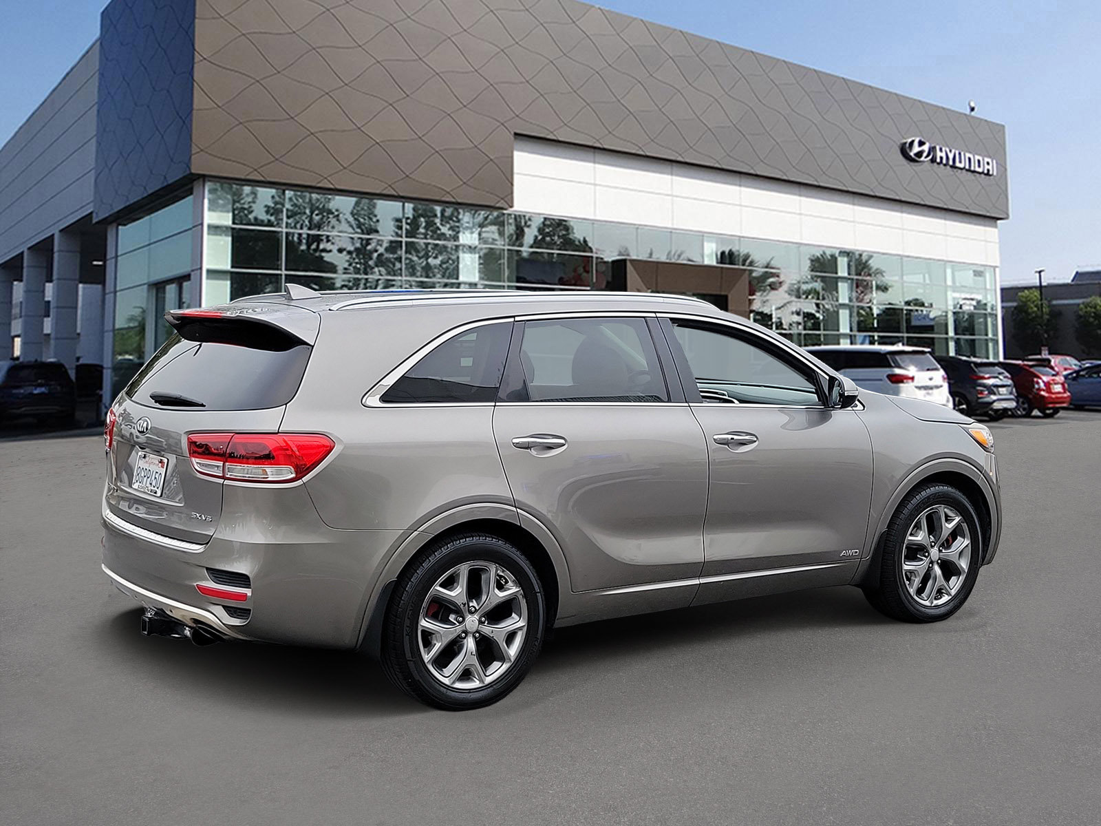 Used 2017 Kia Sorento SX AWD/4WD image 2