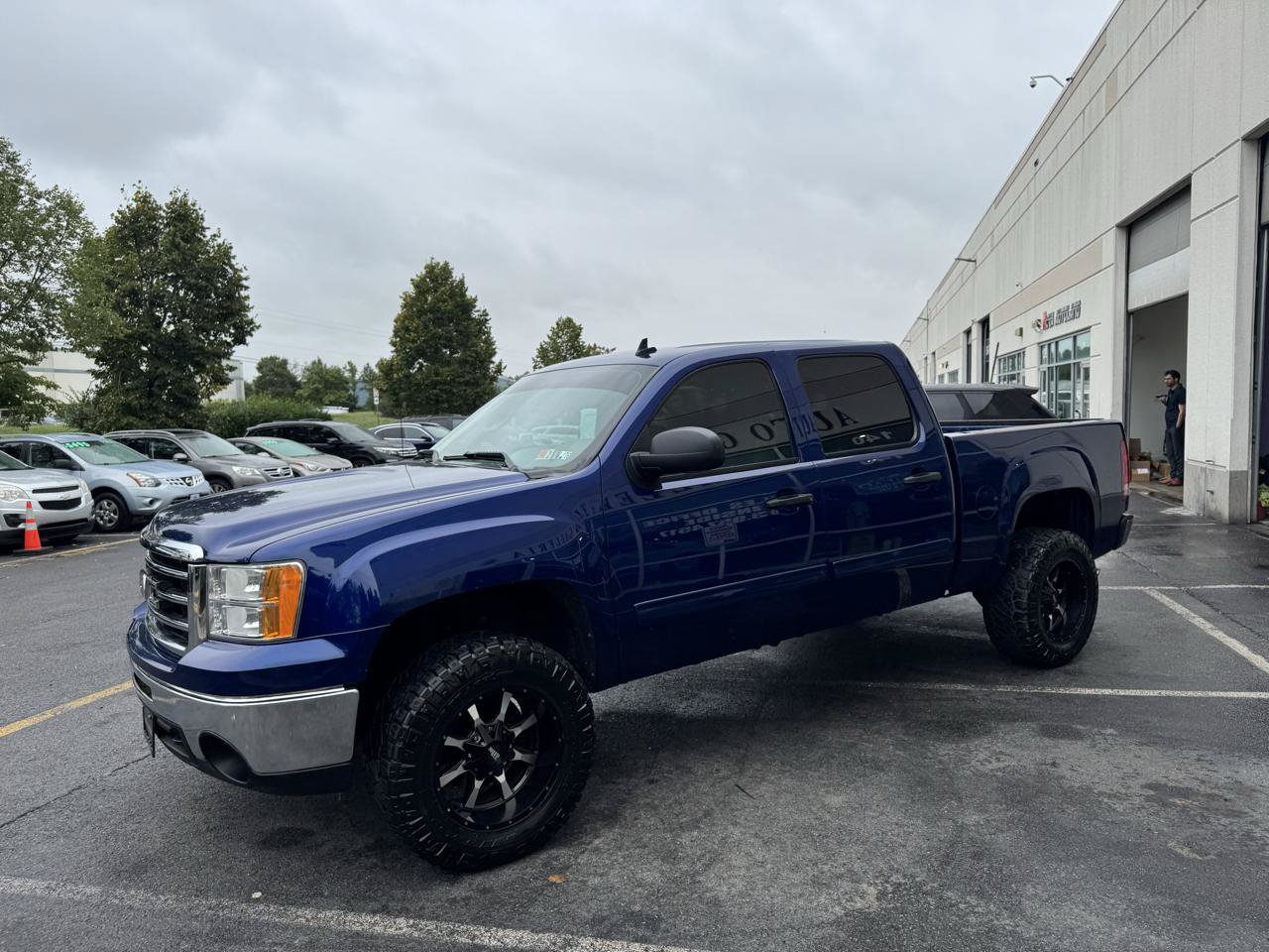 Used 2013 GMC Sierra 1500 SLE w/ Power Tech Package AWD/4WD image 9