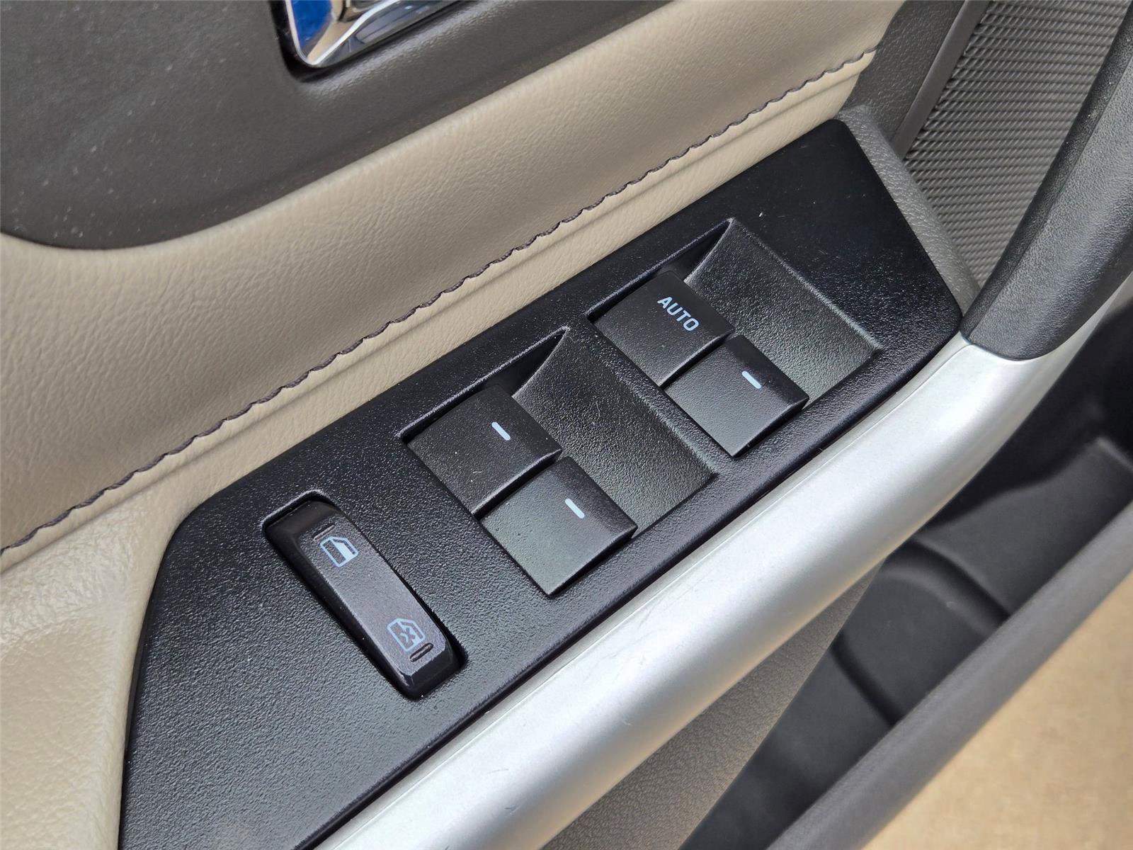 Used 2013 Ford Edge Limited FWD image 24