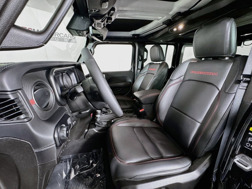 Used 2025 Jeep Wrangler Unlimited Rubicon AWD/4WD image 22