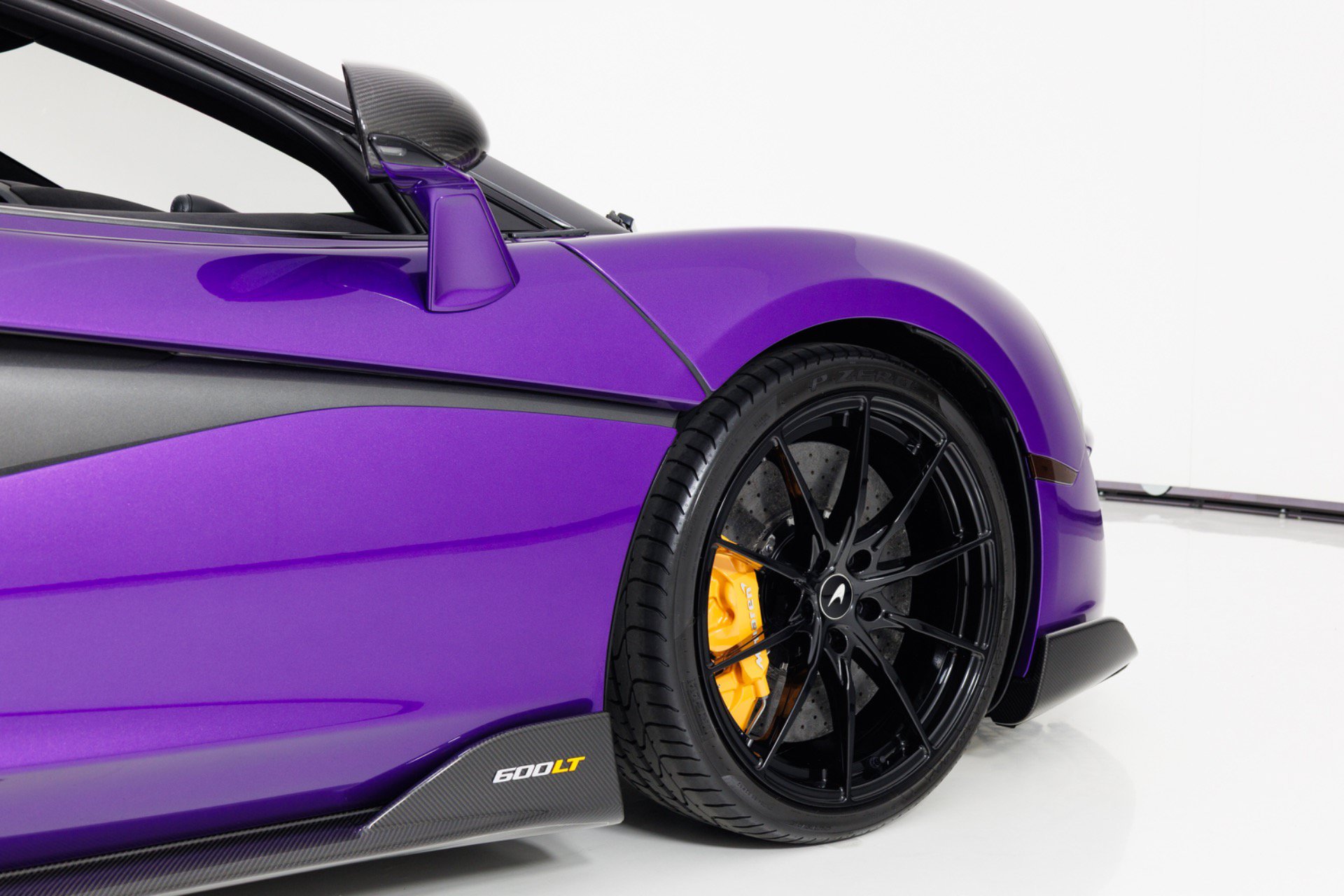 Used 2020 McLaren 600LT Spider RWD image 69
