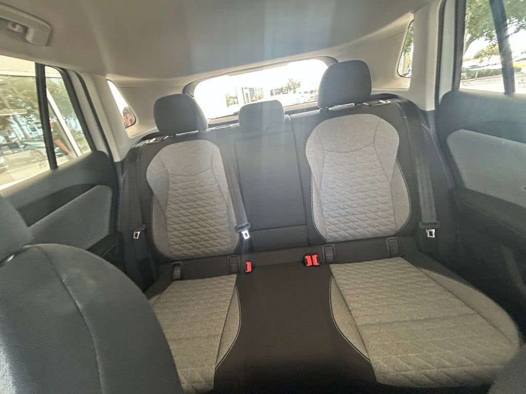 Used 2025 Volkswagen Tiguan S image 13