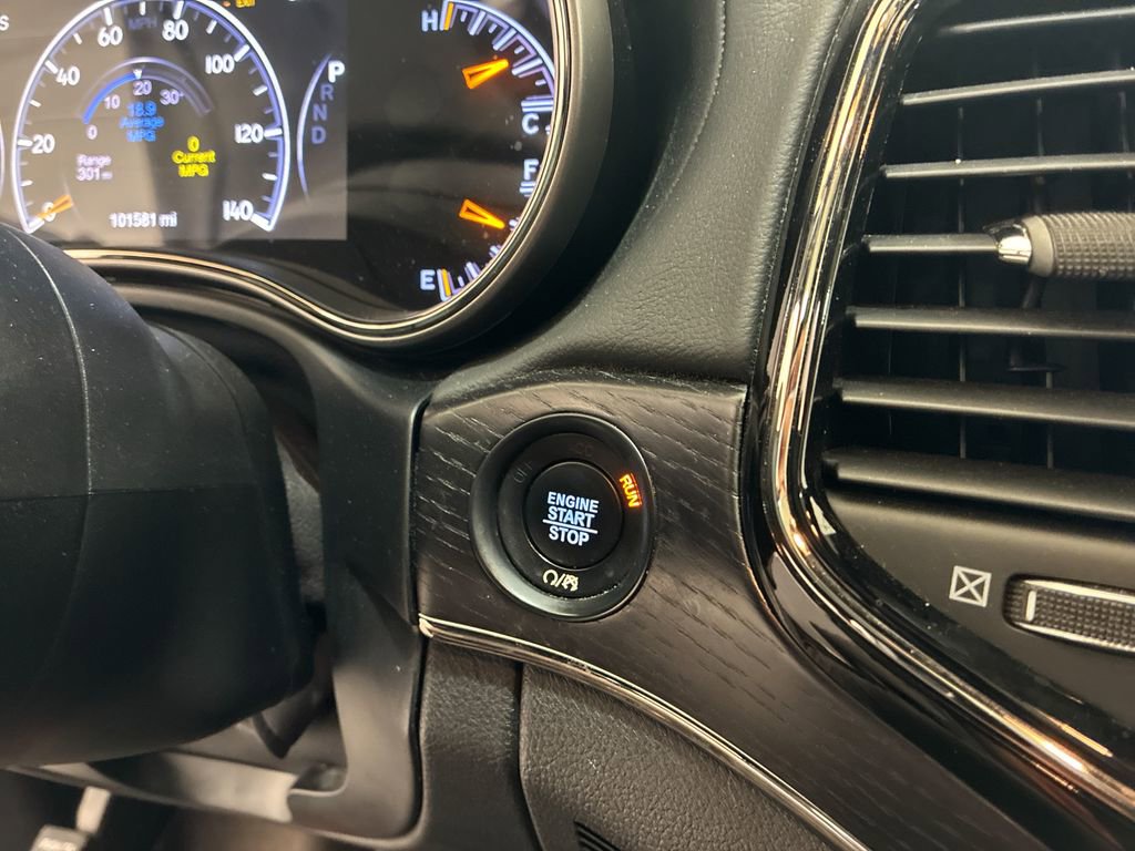 Used 2019 Jeep Grand Cherokee High Altitude AWD/4WD image 17