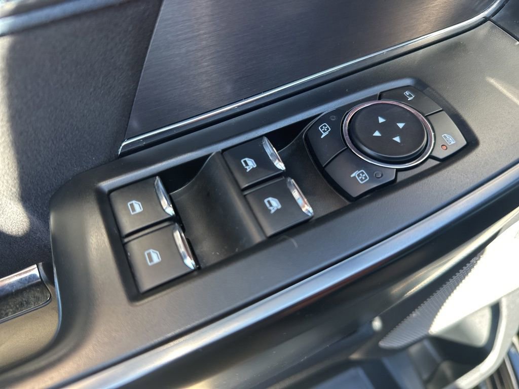 Used 2024 Ford F150 Platinum image 16