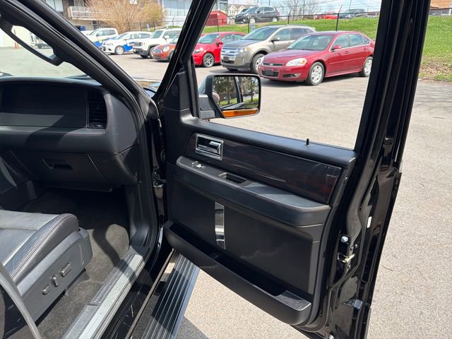 Used 2017 Lincoln Navigator L Reserve image 10