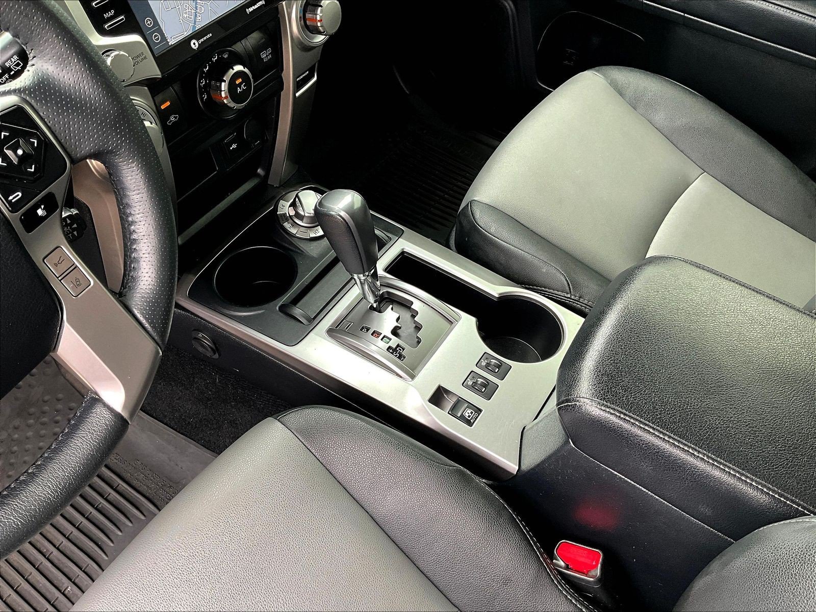 Used 2022 Toyota 4Runner SR5 Premium w/ Moonroof Package AWD/4WD image 18