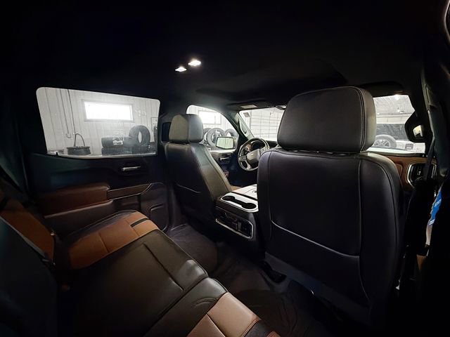 Used 2020 Chevrolet Silverado 1500 High Country w/ Technology Package image 11