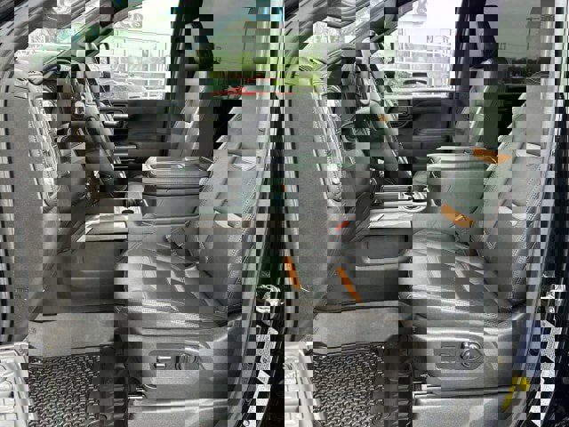 Used 2021 GMC Sierra 2500 AT4 w/ Gooseneck/5TH Wheel Package image 13