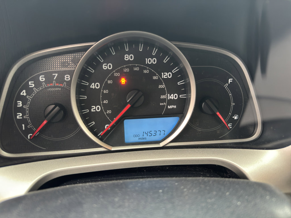 Used 2013 Toyota RAV4 XLE image 10