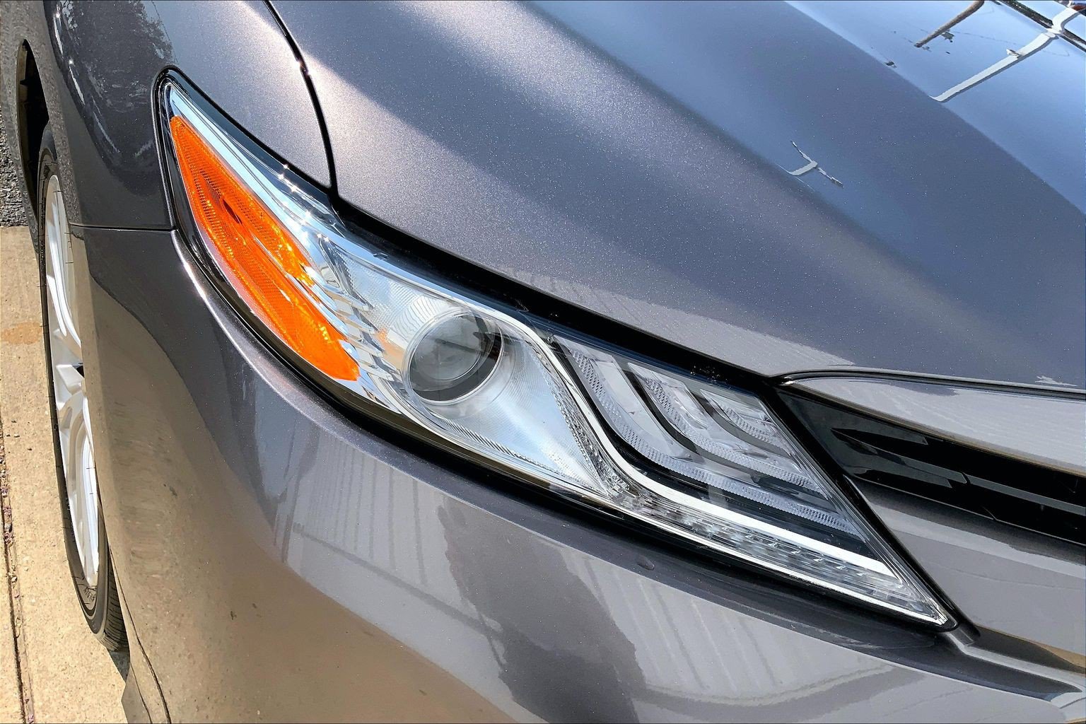 Used 2020 Toyota Camry XLE w/ Sunroof Package FWD image 33