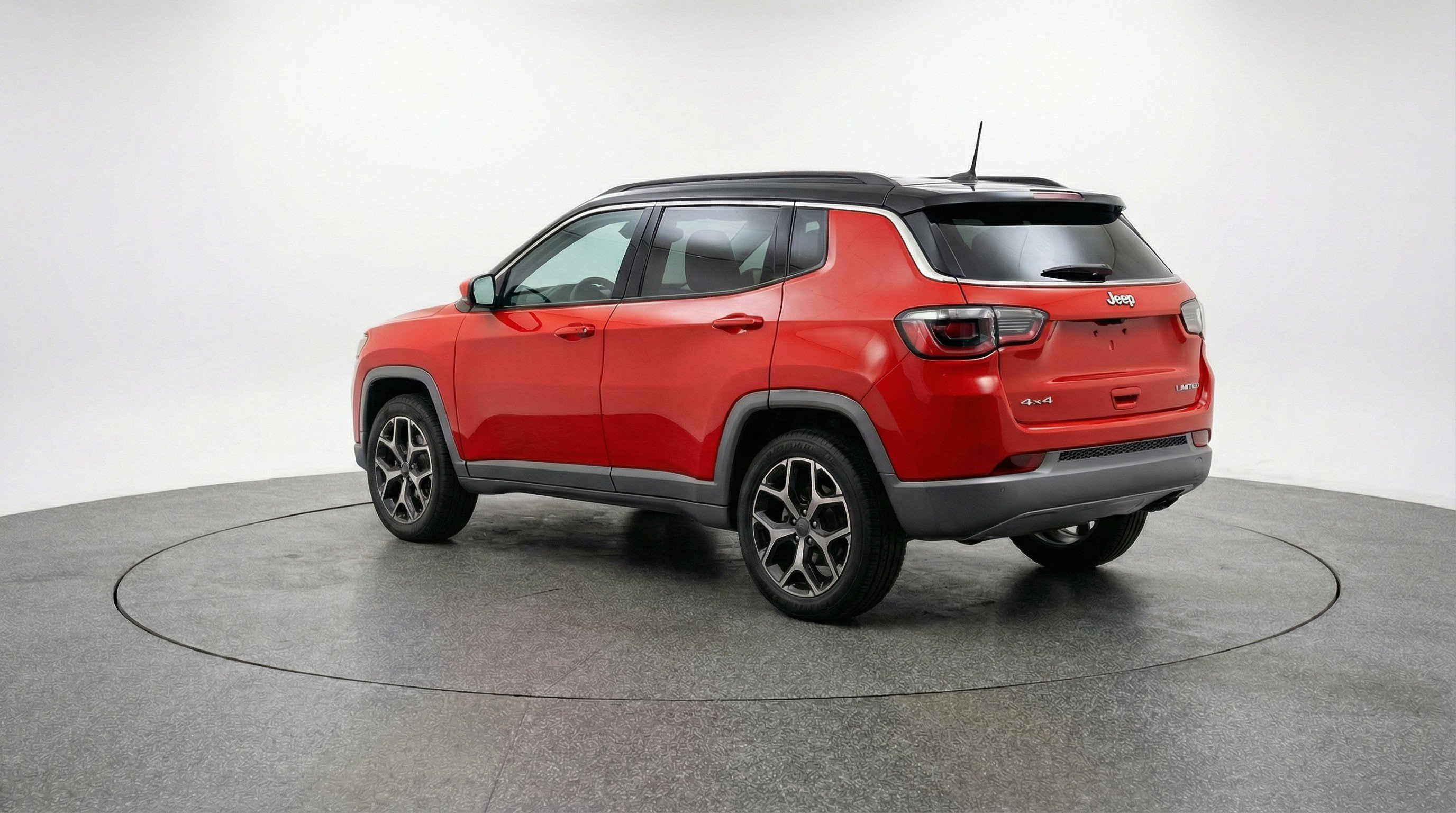 Used 2025 Jeep Compass Limited image 6