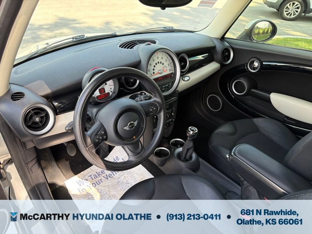 Used 2013 MINI Cooper Hardtop FWD image 3