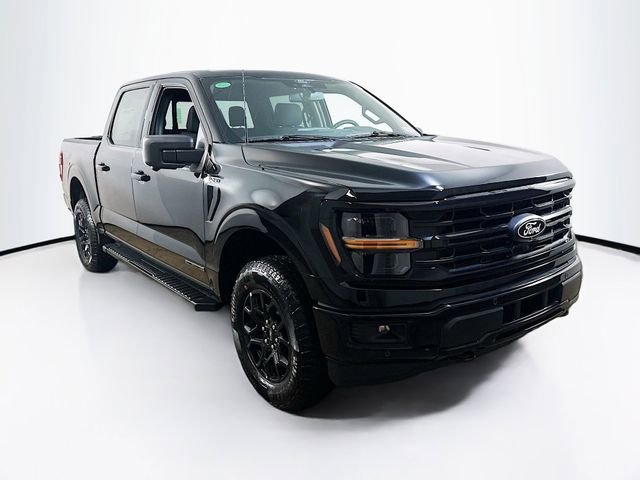New 2025 Ford F150 XLT w/ Equipment Group 302A MID