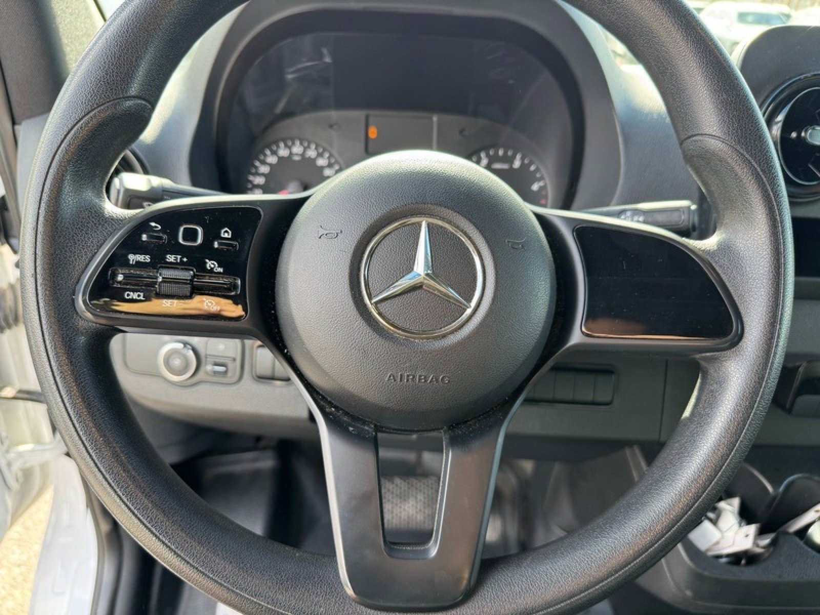 Used 2020 Mercedes-Benz Sprinter 2500 image 26