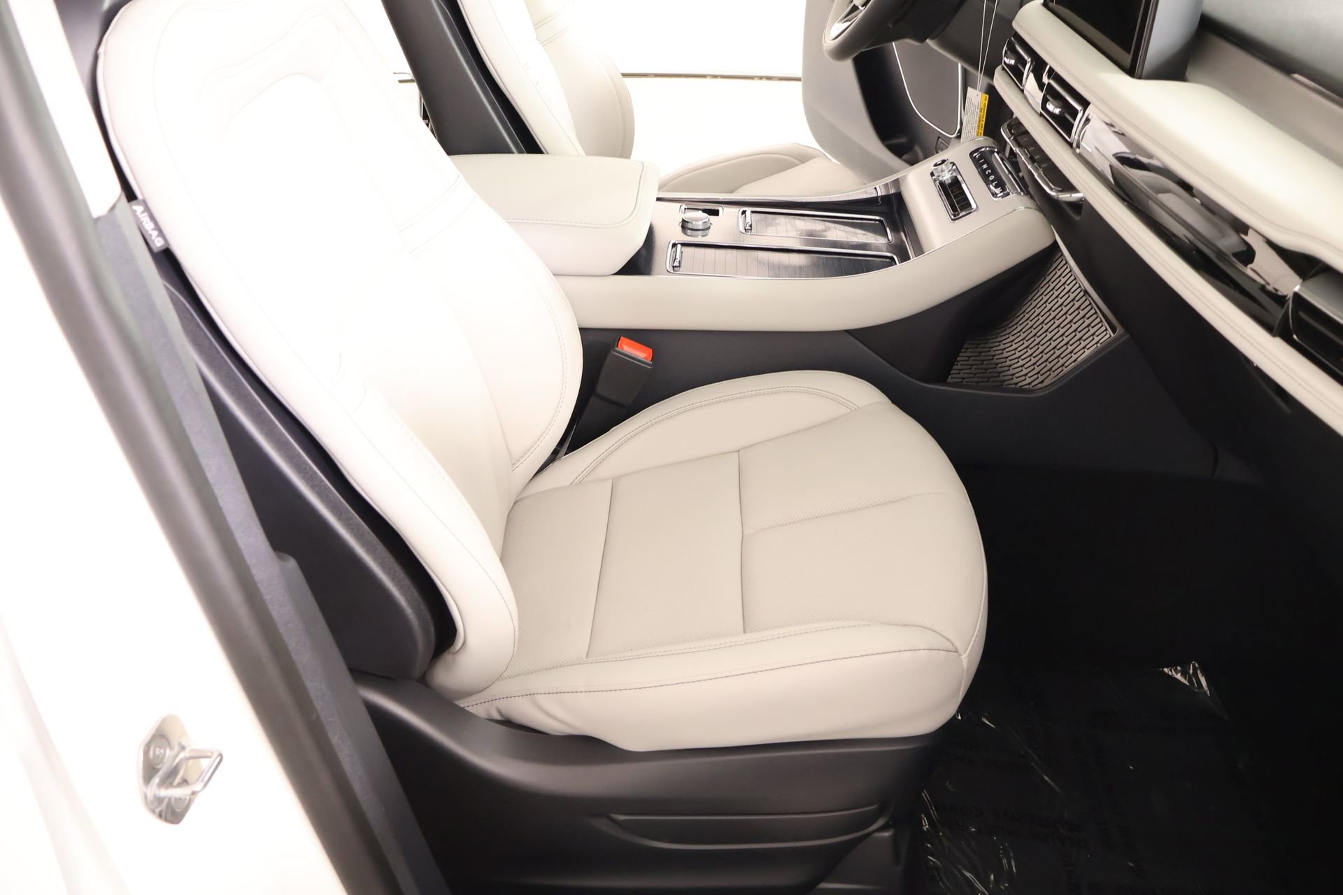 New 2026 Lincoln Aviator Reserve AWD/4WD image 14