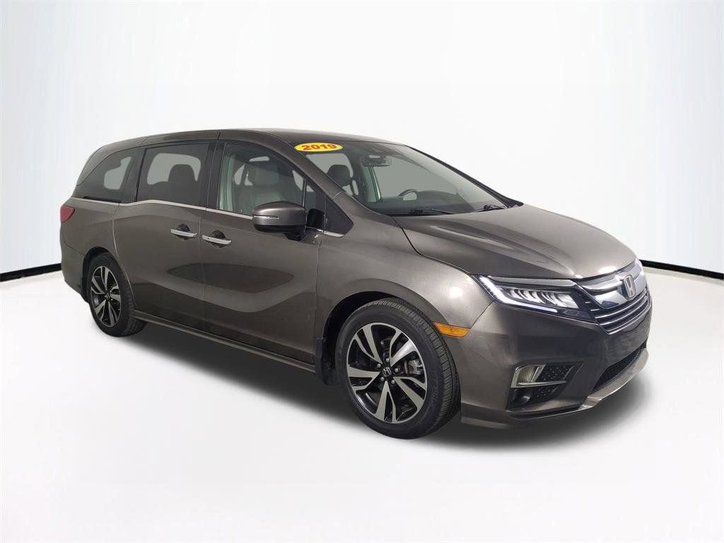Used 2018 Honda Odyssey Elite image 2