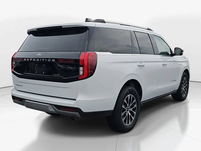 Certified 2025 Ford Expedition Platinum AWD/4WD image 3