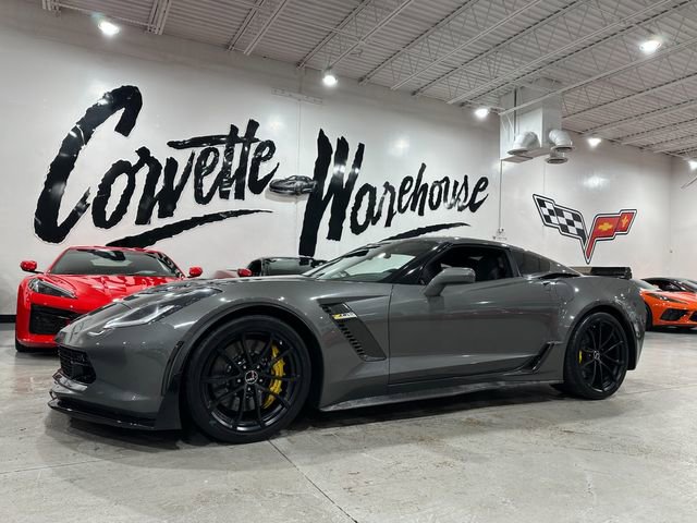 Used 2015 Chevrolet Corvette Z06 w/ 3LZ Preferred Equipment Group RWD image 1