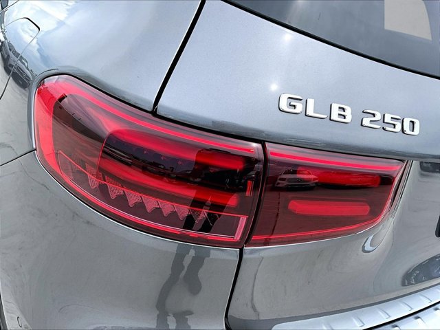 New 2026 Mercedes-Benz GLB 250 4MATIC image 27