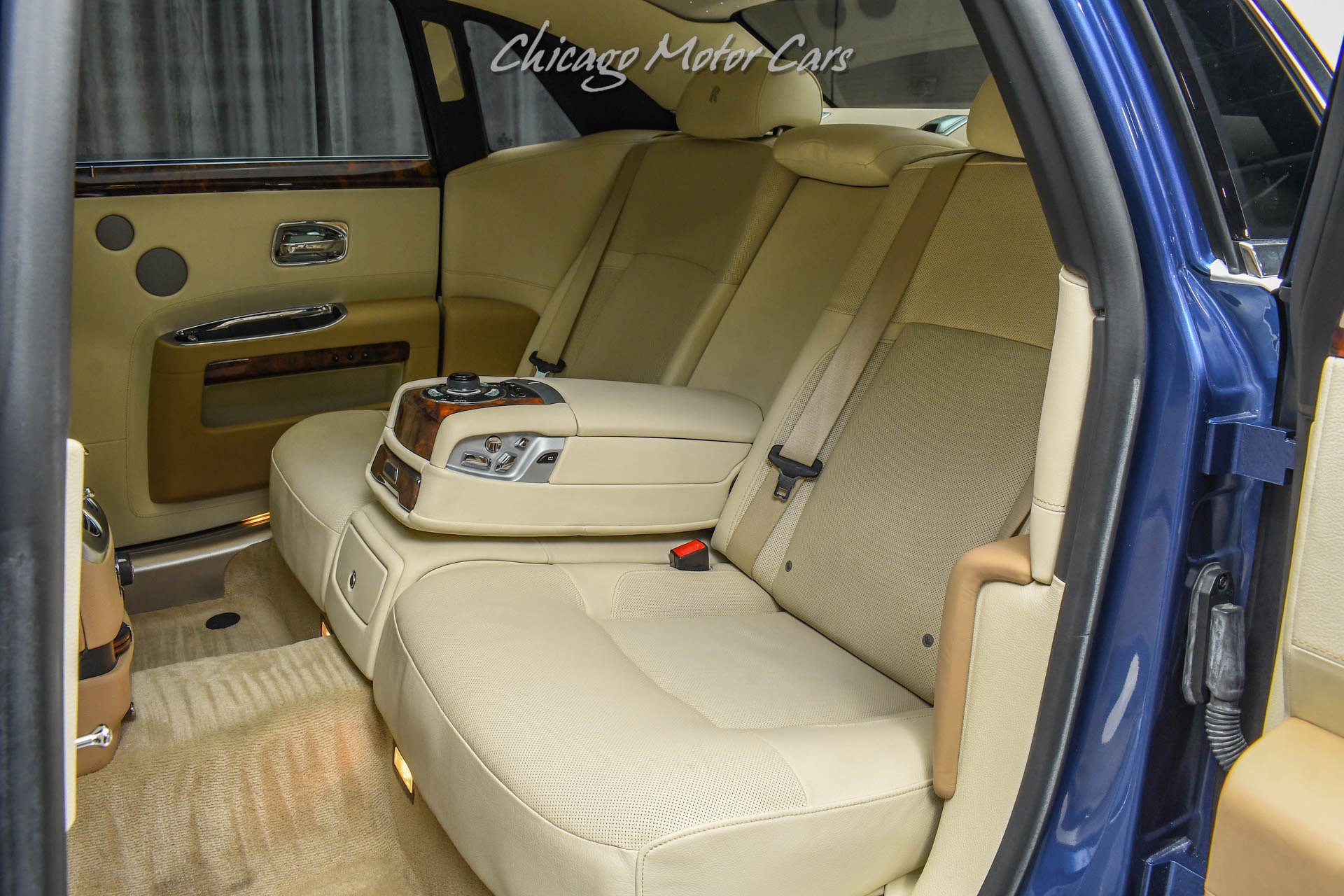 Used 2012 Rolls-Royce Ghost Sedan Panoroof Starlight Headl image 31