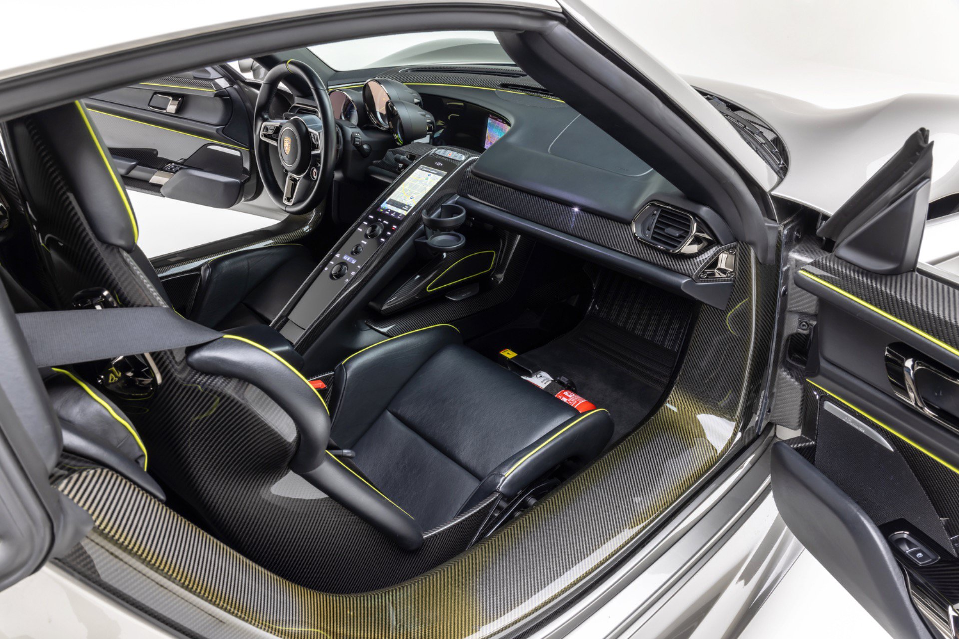 Used 2015 Porsche 918 Spyder AWD/4WD image 75