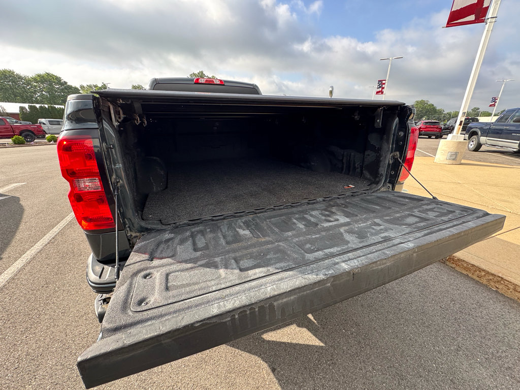 Used 2017 Chevrolet Silverado 1500 LT w/ True North Edition AWD/4WD image 24